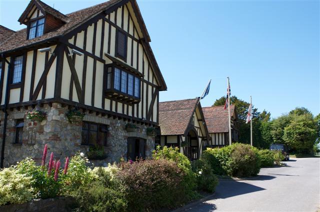 The Horseshoe Inn Herstmonceux エクステリア 写真